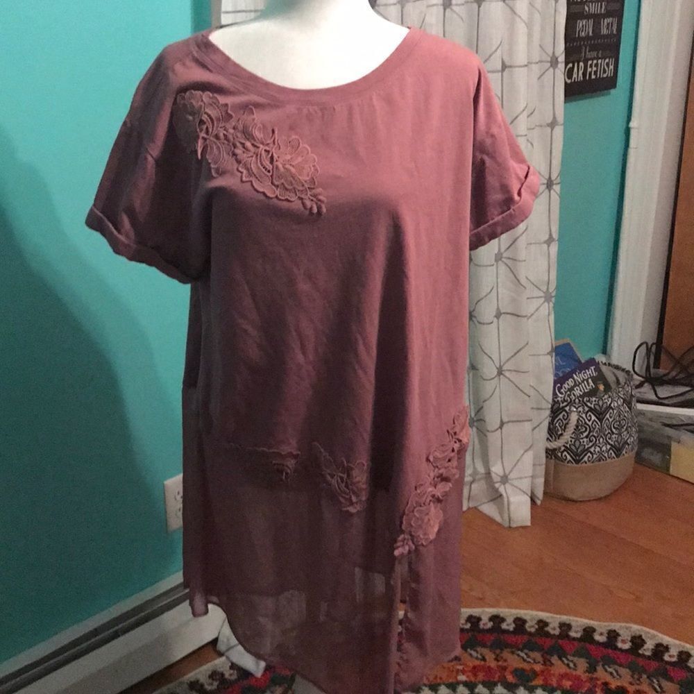 Akemi + Kin blouse